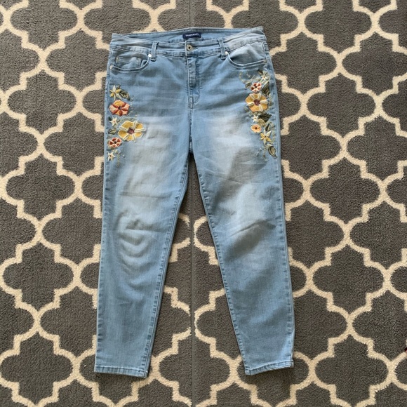bandolino embroidered jeans